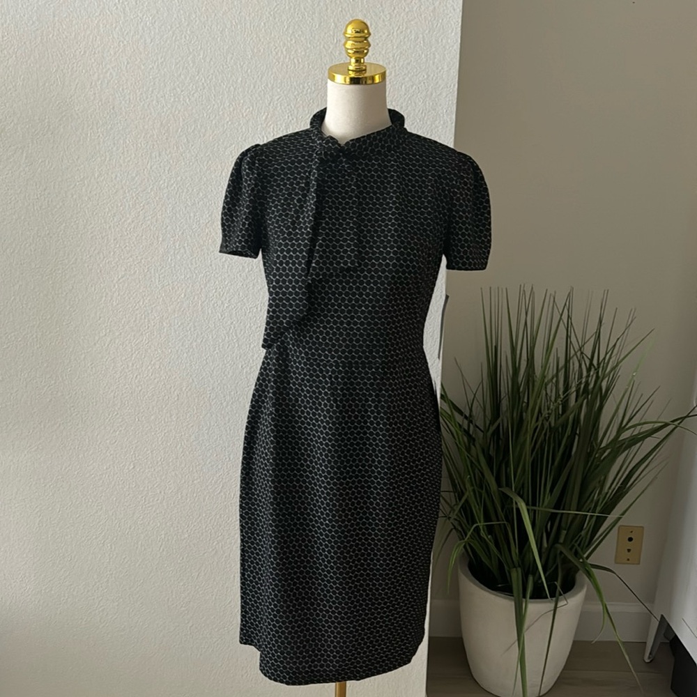 Maggy London Women’s Sheath Dress - Size 6 in Black & White